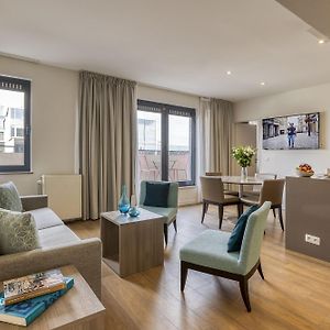 Appartement à 2 Chambres à Coucher
